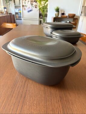 TUPPERWARE - UltraPro 3.5L Oval Casserole- Base & Cover